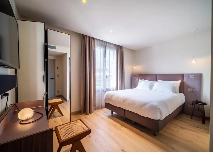 Hotel Hebe Annecy