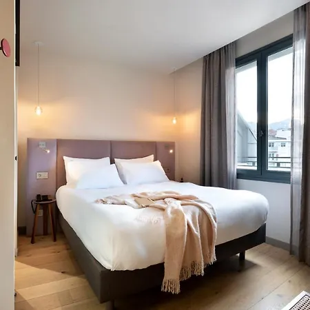 Hebe Hotel