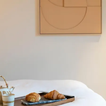 Hébé 4*