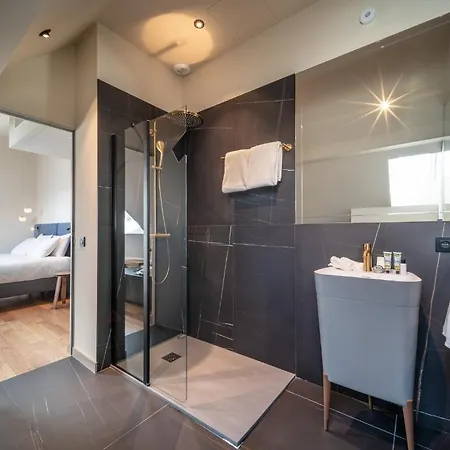Hebe Hotel 4*